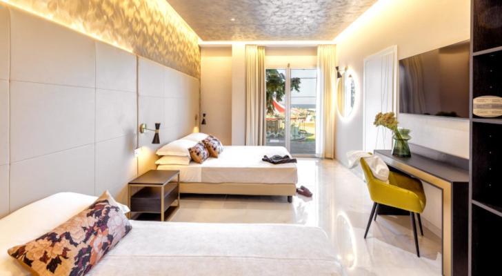 Hotel Mondial Rimini Extérieur photo