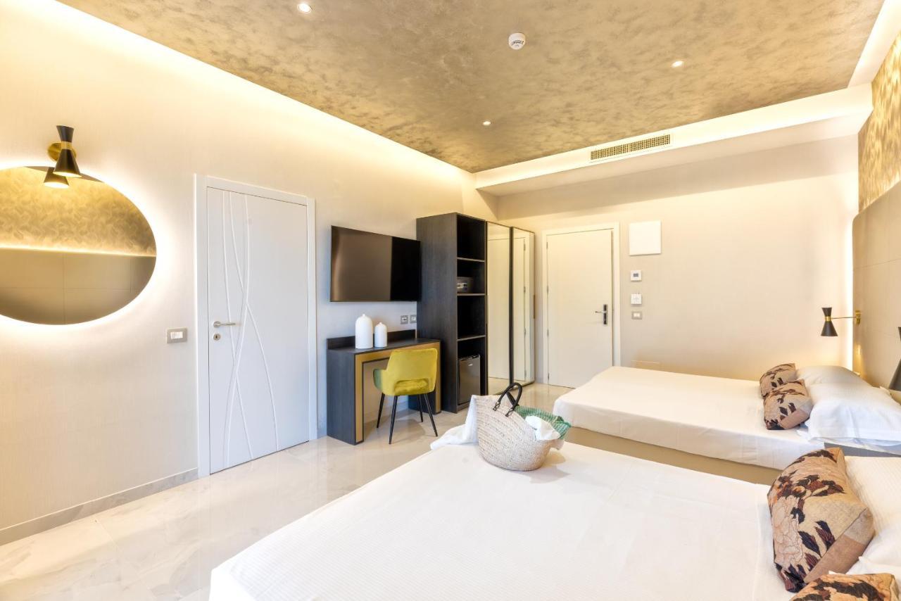 Hotel Mondial Rimini Extérieur photo