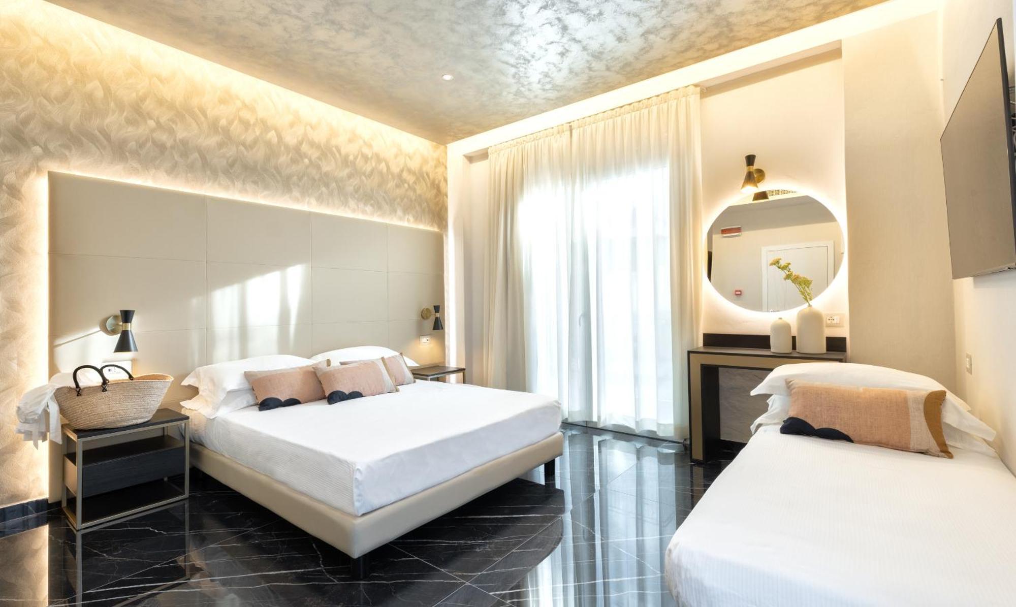 Hotel Mondial Rimini Extérieur photo